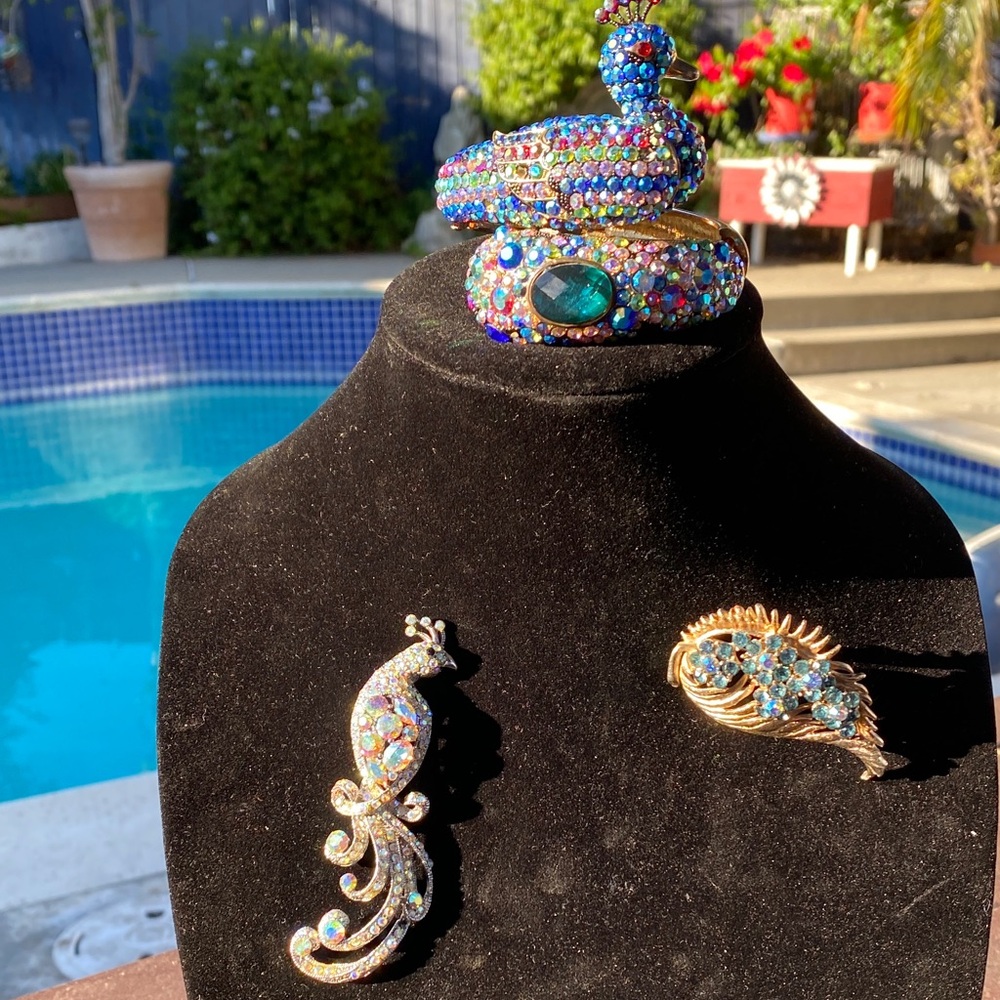 Vintage Multicolor Peacock Jewelry Set (set of 3)